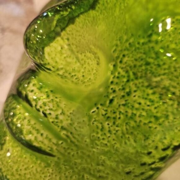 Art Glass Human Face Form - Unique - Unsigned - Green Speckle Glass - Picture 2 of 7